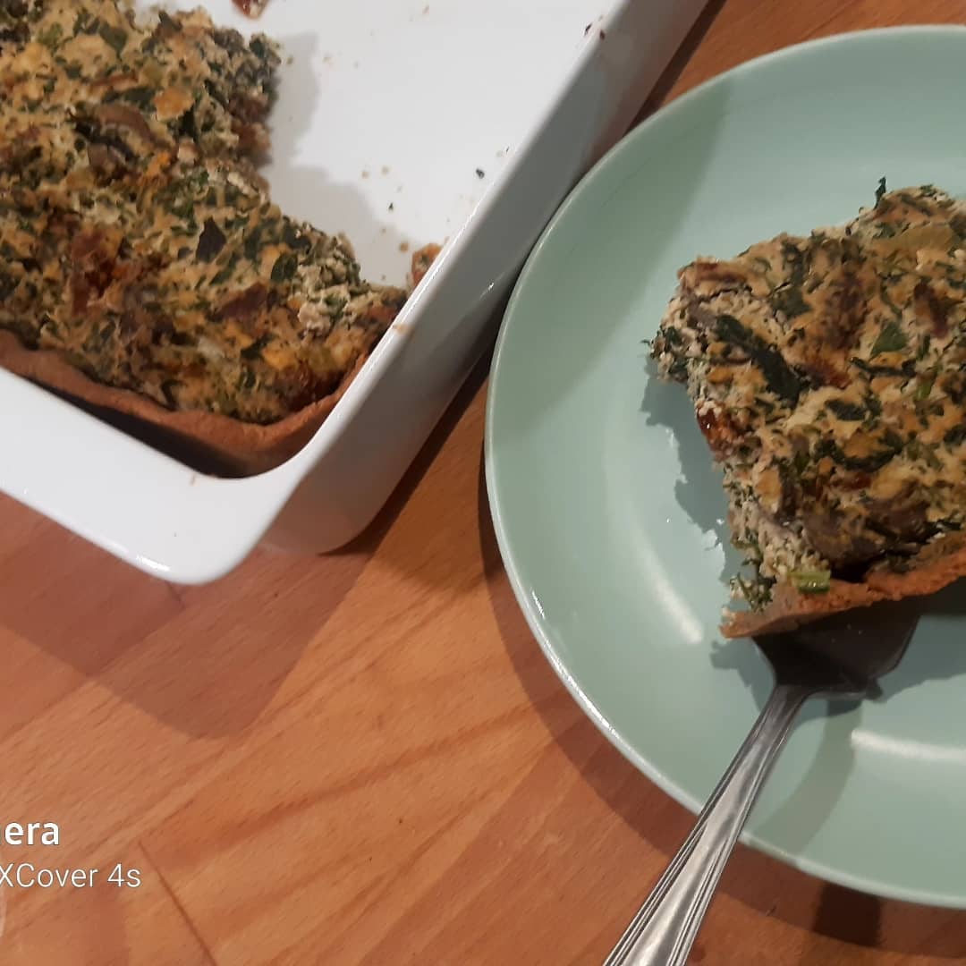 Wegańska wytrawna tarta z tofu